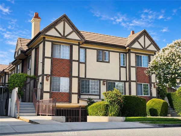 361 Salem Street, Unit 2, Glendale, CA 91203