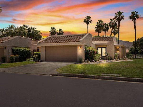 35918 Paseo Circulo E, Cathedral City, CA 92234