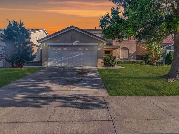 1110 Royal Blue Dr, Stockton, CA 95206