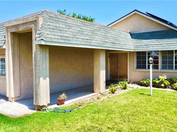 2812 Razor Way, Jurupa Valley, CA 92509