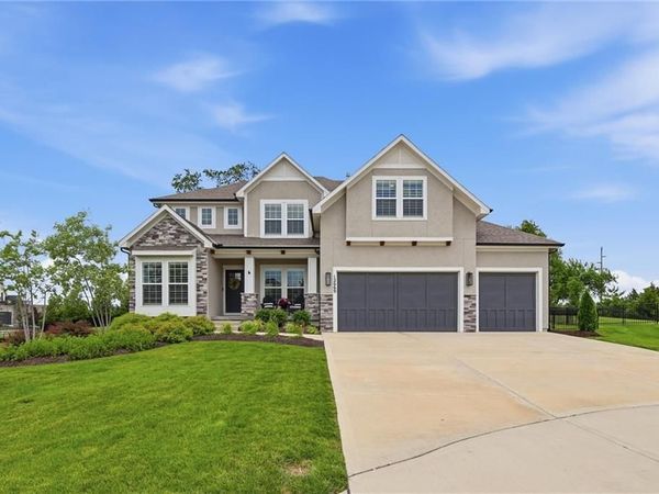 12669 S Wrangler Street, Olathe, KS 66061
