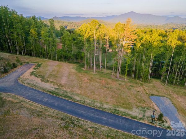 443 Irvine Drive , Fairview, NC 28730