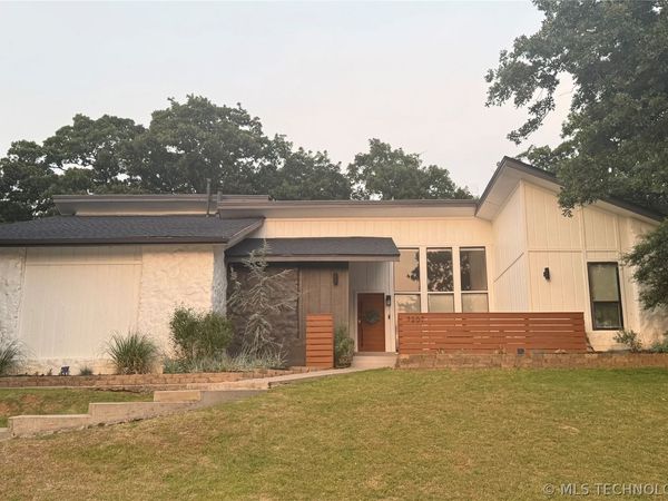 7207 S Columbia Avenue , Tulsa, OK 74136