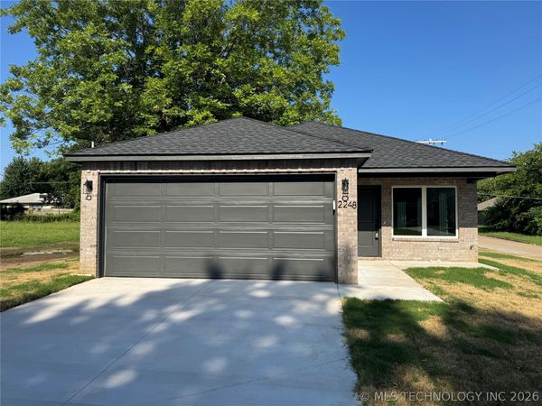2248 N Rockford Avenue , Tulsa, OK 74106