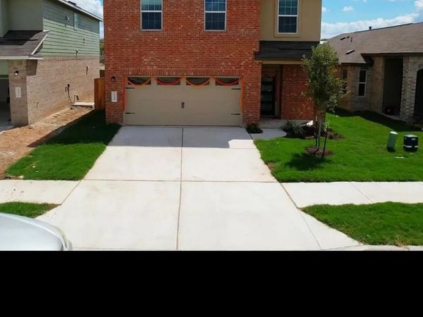 230 Milliner LOOP , Hutto, TX 78634