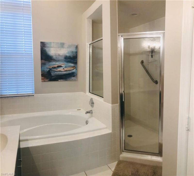 25240 Pelican Creek Cir , Unit 202, Bonita Springs, FL 34134 Photo