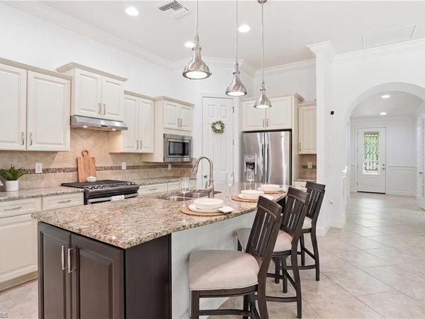 9436 Whooping Crane WAY, NAPLES, FL 34120