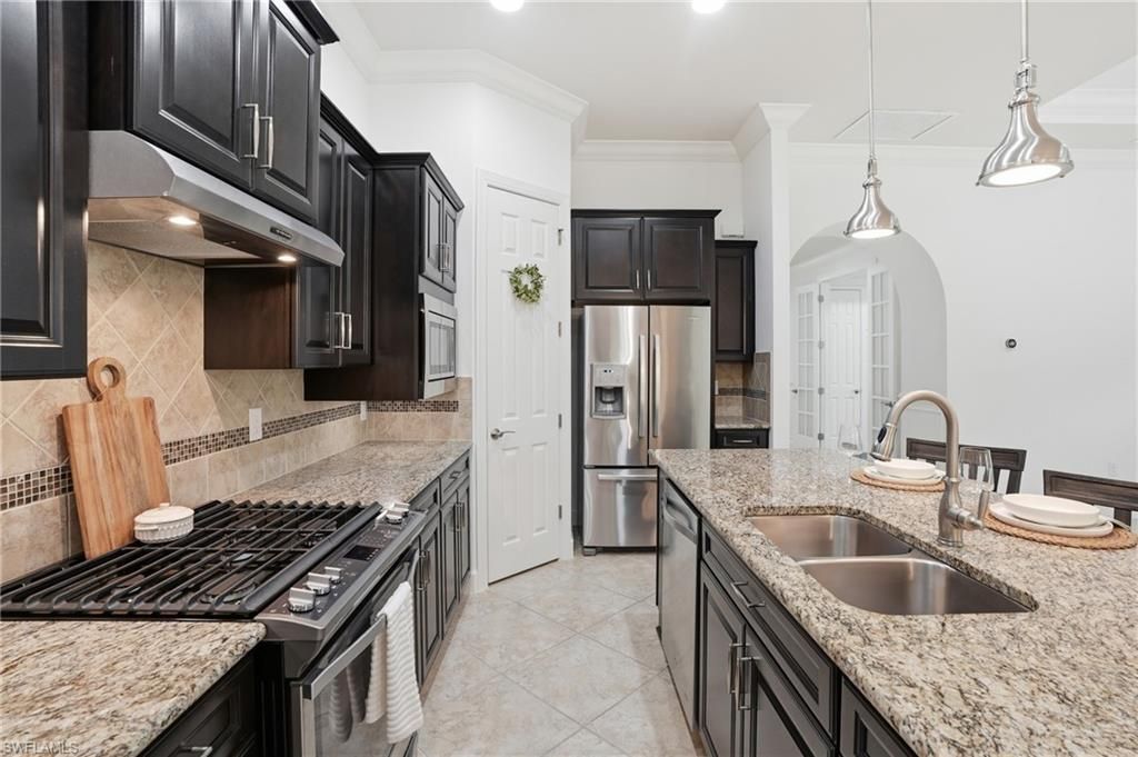 9436 Whooping Crane Way , Naples, FL 34120 Photo