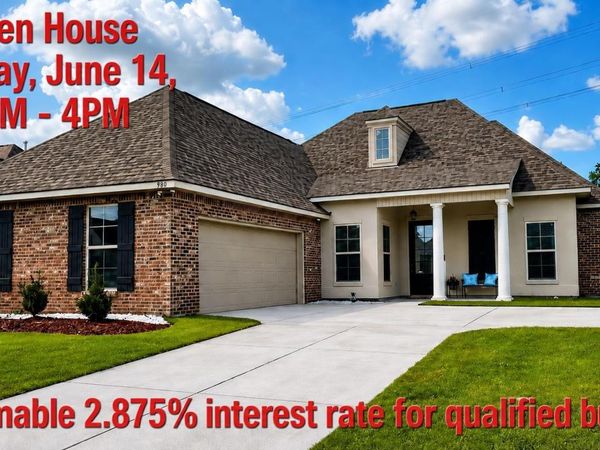 980 Lakehaven Dr, Gonzales, LA 70737