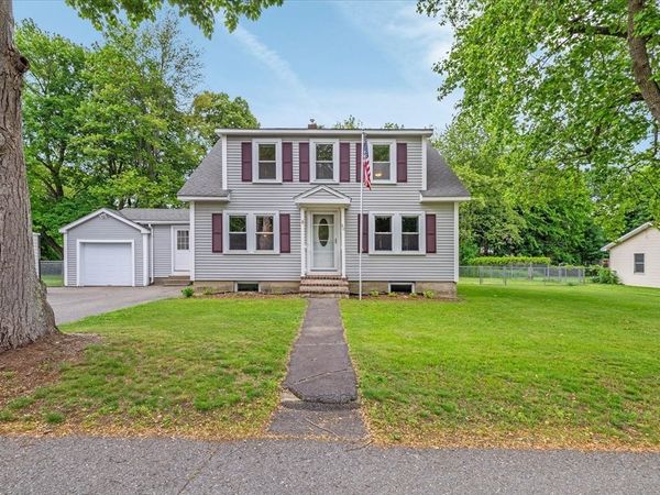 60 Chapel St, Shirley, MA 01464