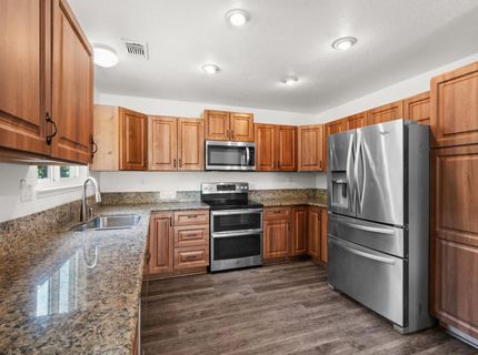 100 May Ct, Folsom, CA 95630 Photo