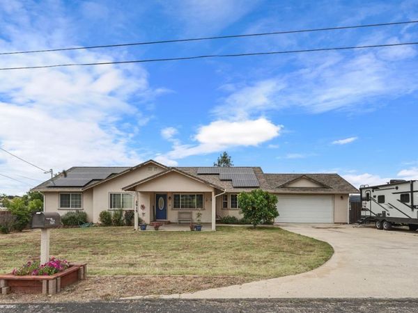 2915 Coyote Ct, Ione, CA 95640