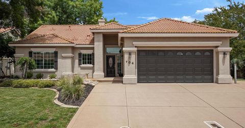 704 Fairway Dr, Ione, CA 95640 Photo
