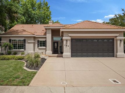 704 Fairway Dr, Ione, CA 95640 Photo