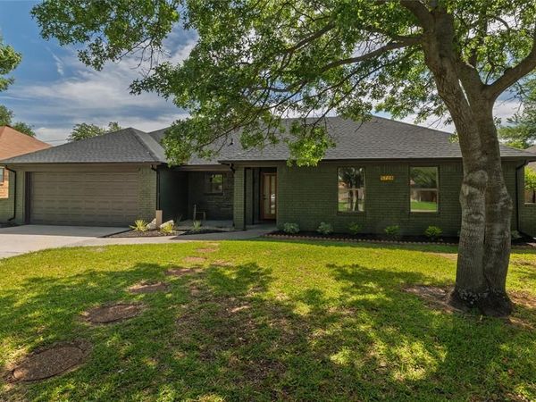 5728 Caracas Drive, North Richland Hills, TX 76180