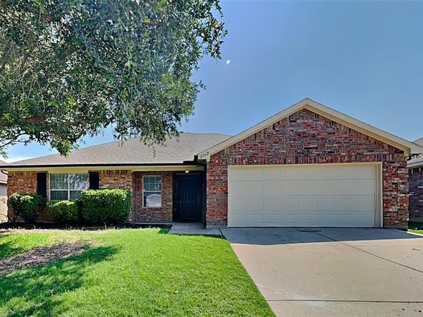 1712 Martinique Drive, Mansfield, TX 76063