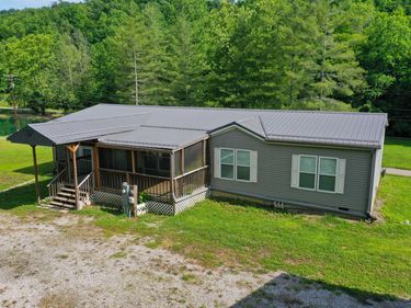 1153 Pawpaw Road, Manchester, KY 40962