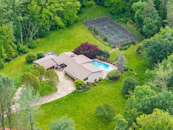 18 MANOR BROOK ROAD , MONKTON, MD 21111