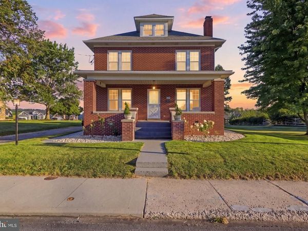 579 E KING STREET, LITTLESTOWN, PA 17340