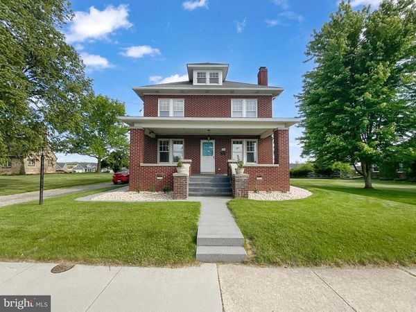 579 E KING STREET, LITTLESTOWN, PA 17340