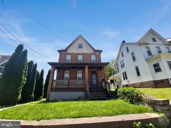 914 PENNSYLVANIA AVENUE , HUNTINGDON, PA 16652