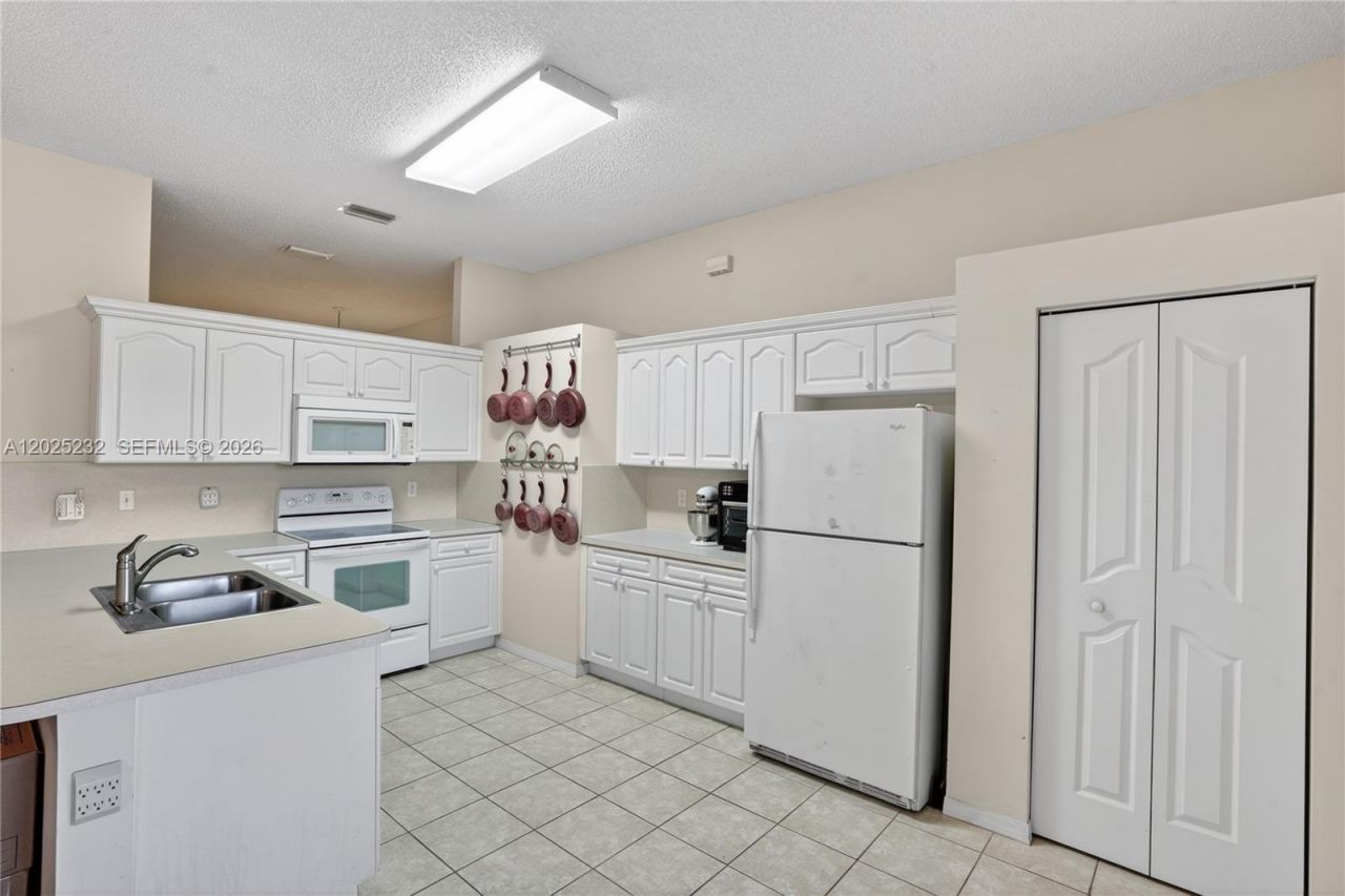 2655 Dunwoodie Pl, Homestead, FL 33035 Photo