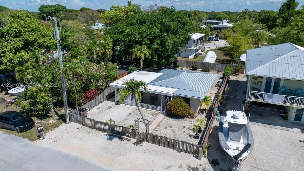 56 SE Marlin Ave , Key Largo, FL 33037 Photo