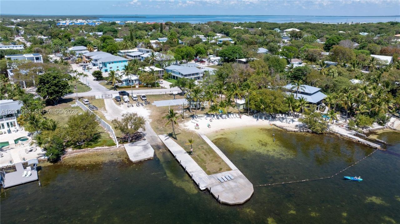 56 SE Marlin Ave , Key Largo, FL 33037 Photo