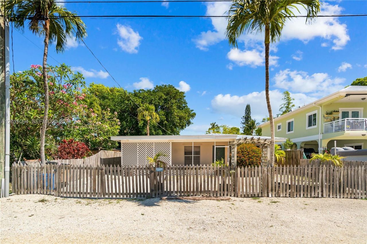 56 SE Marlin Ave , Key Largo, FL 33037 Photo
