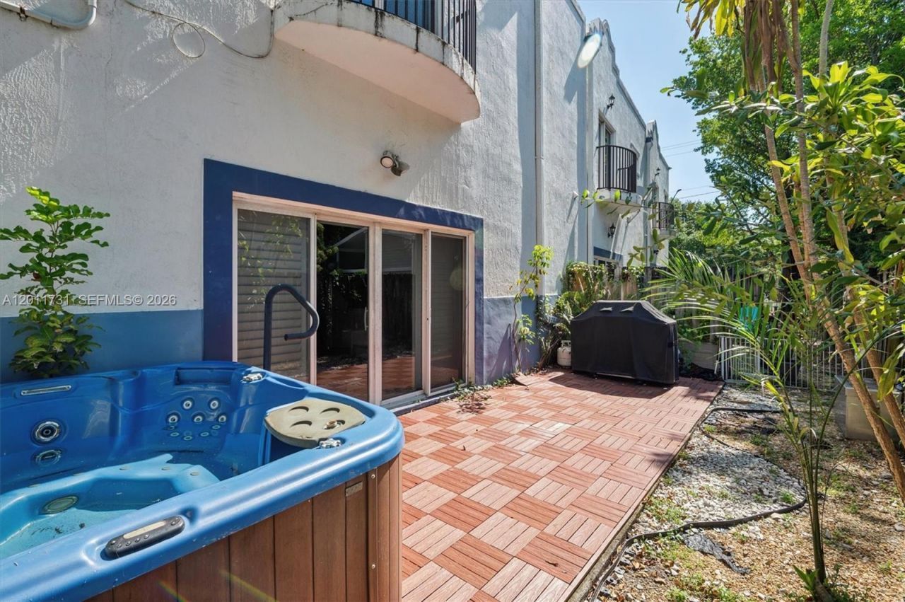 2949 SW 18th Ter , Fort Lauderdale, FL 33315 Photo