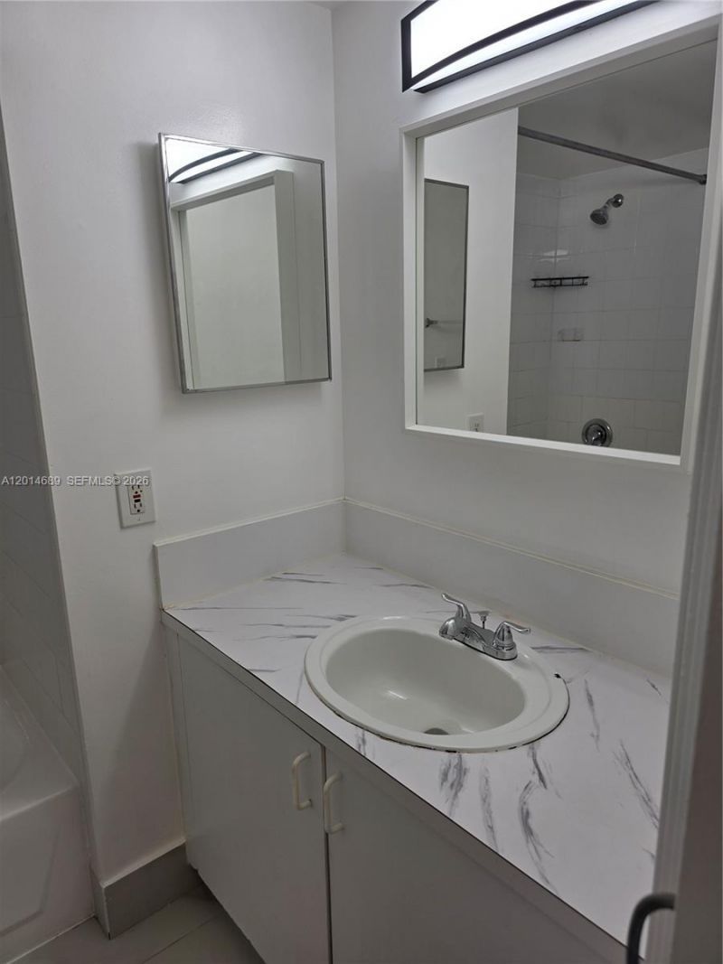 12118 Saint Andrews Pl , Unit 205, Miramar, FL 33025 Photo