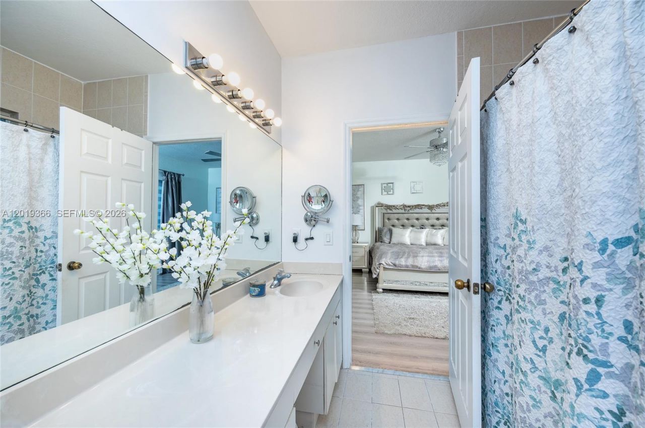 3179 NE 4th St , Homestead, FL 33033 Photo