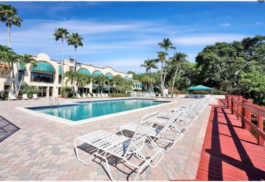 9480 Tangerine Pl , Unit 404, Davie, FL 33324 Photo
