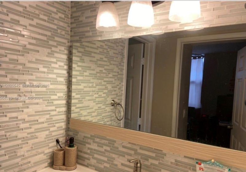 9480 Tangerine Pl , Unit 404, Davie, FL 33324 Photo