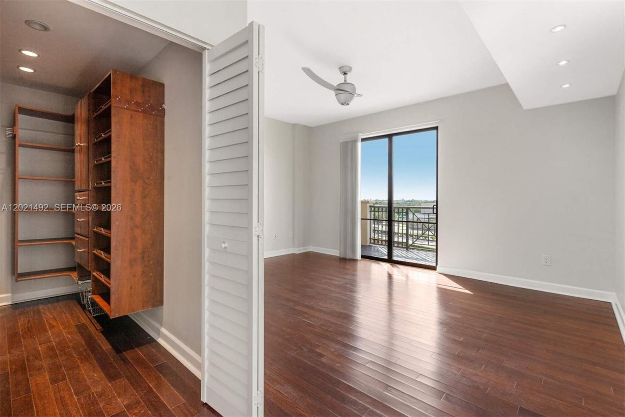 8390 SW 72nd Ave , Unit 412, Miami, FL 33143 Photo