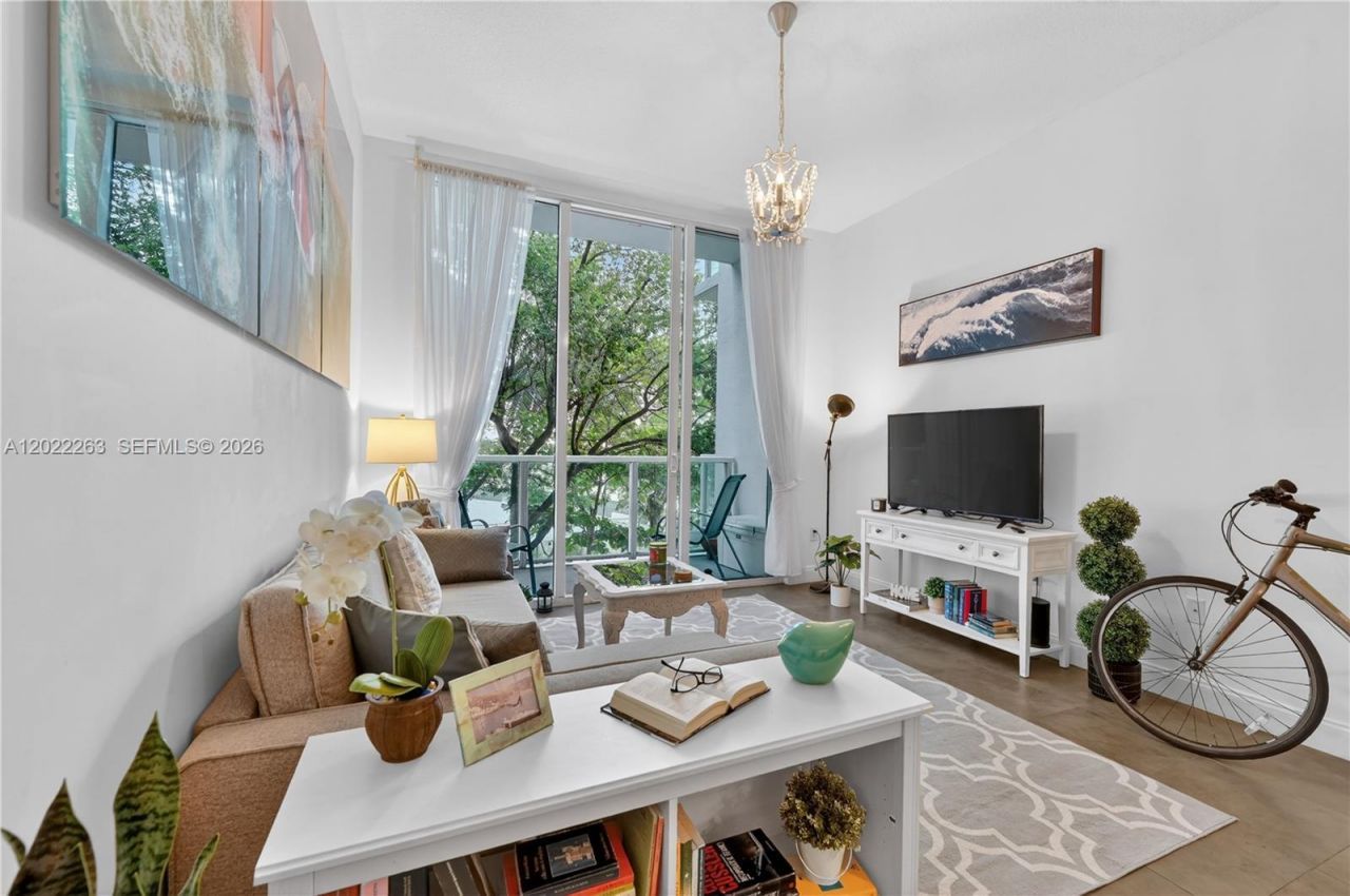 31 SE 5th St , Unit 203, Miami, FL 33131 Photo