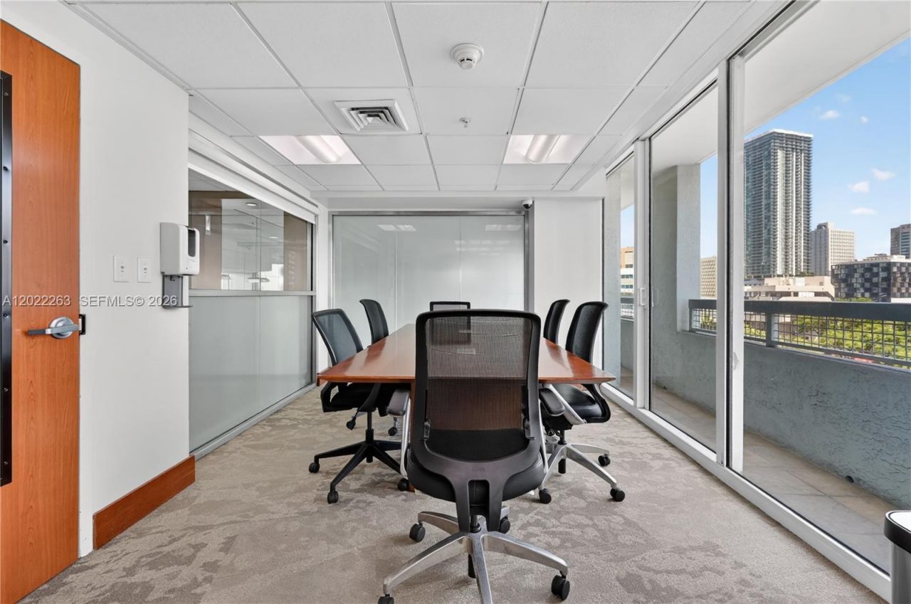 31 SE 5th St , Unit 203, Miami, FL 33131 Photo