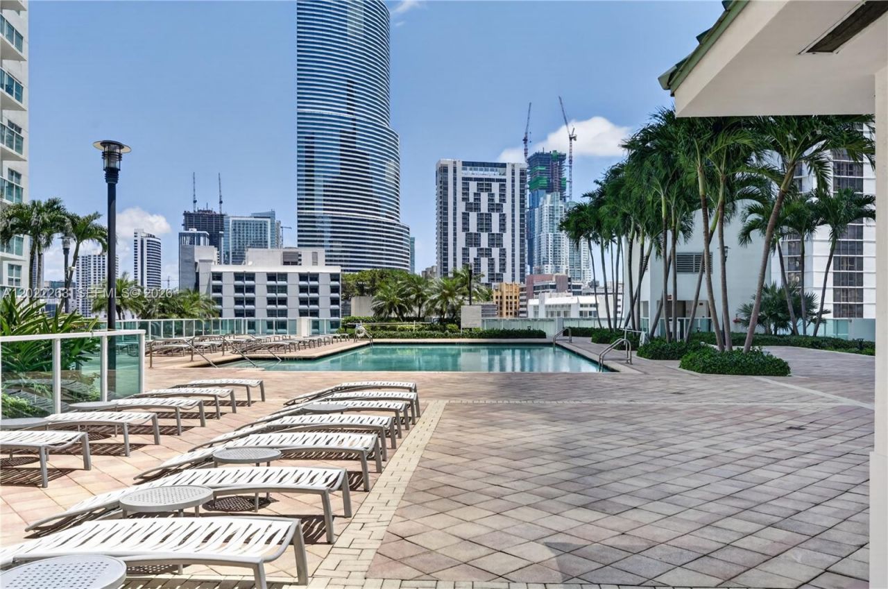 31 SE 5th St , Unit 203, Miami, FL 33131 Photo