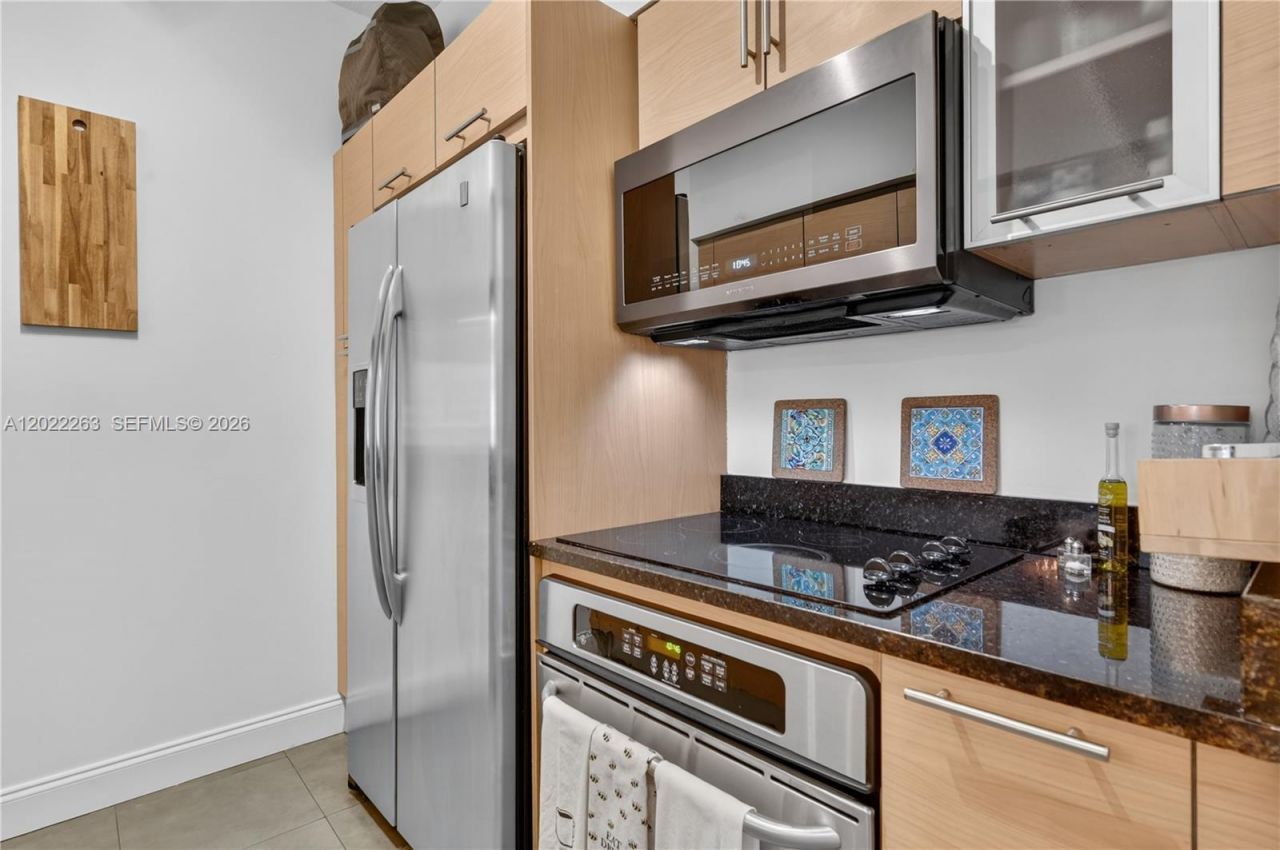 31 SE 5th St , Unit 203, Miami, FL 33131 Photo
