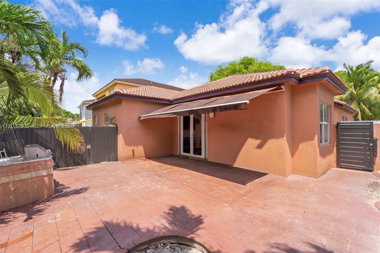 18122 NW 91st Ct , Hialeah, FL 33018 Photo