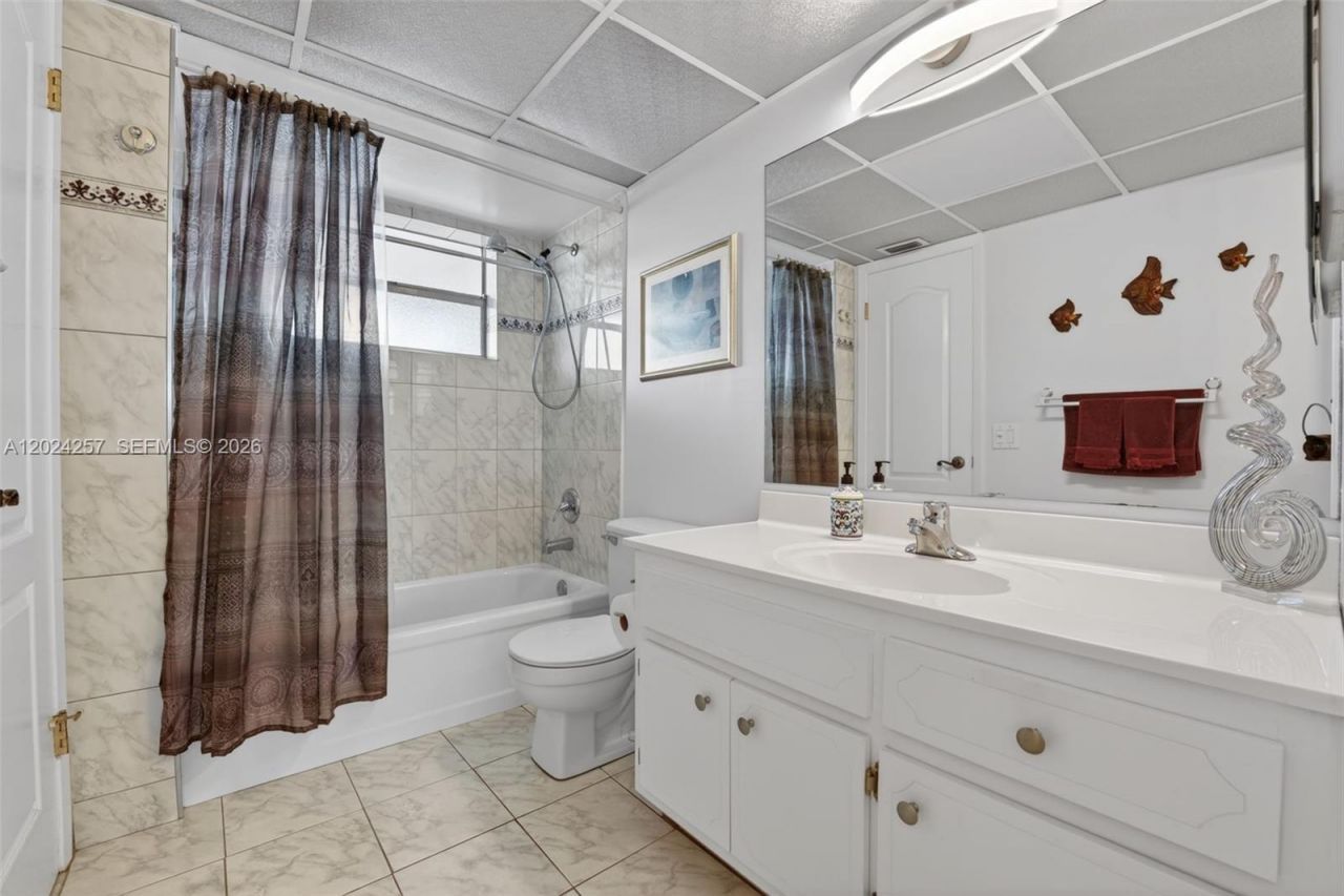 2800 NW 47th Ter , Unit 303B, Lauderdale Lakes, FL 33313 Photo