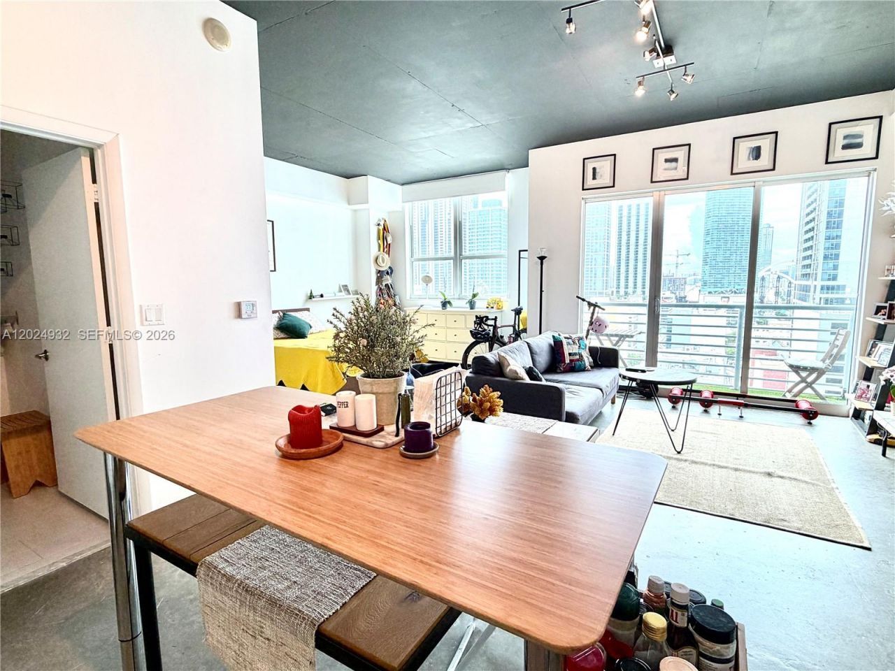 133 NE 2nd Ave , Unit 1909, Miami, FL 33132 Photo