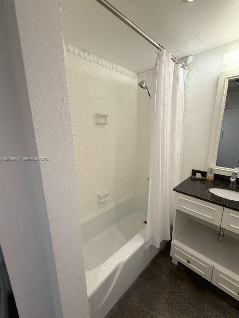 800 West Ave, Unit 342, Miami Beach, FL 33139 Photo