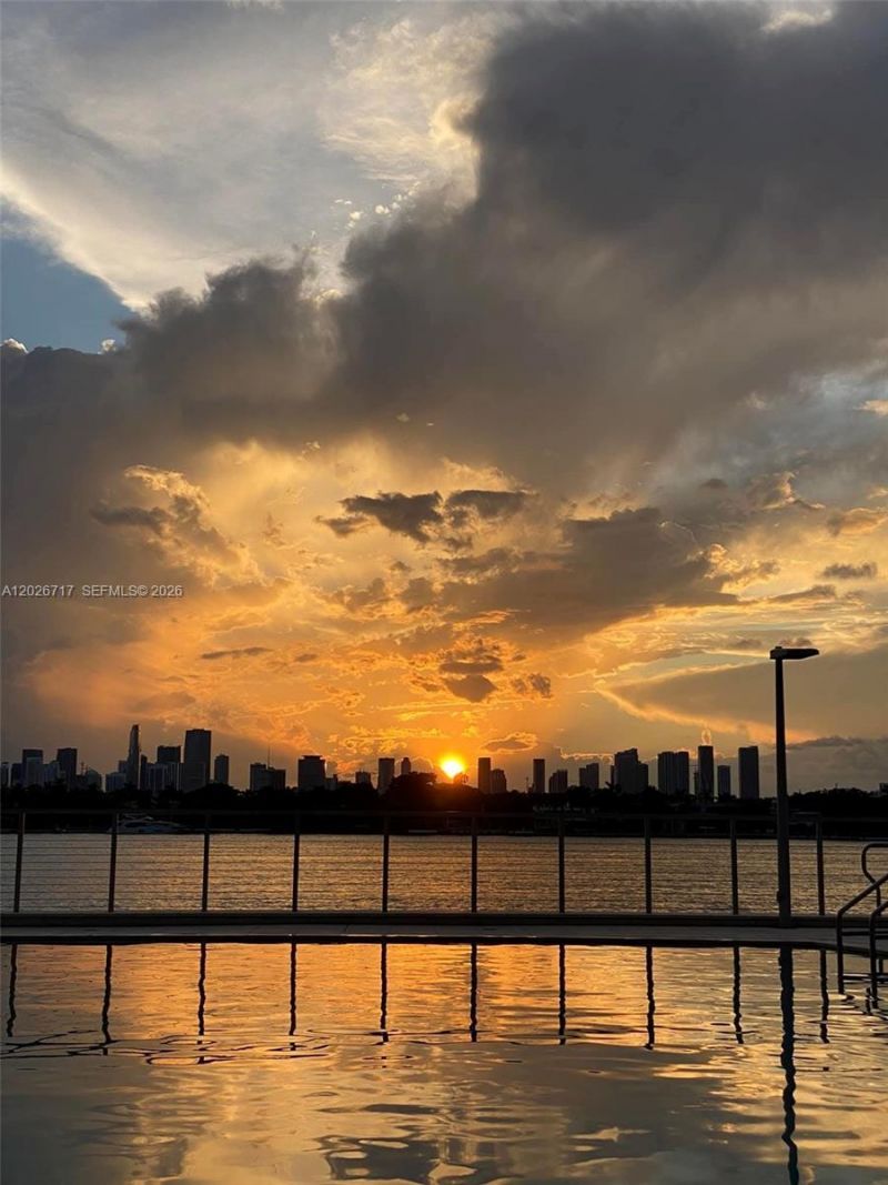 800 West Ave, Unit 342, Miami Beach, FL 33139 Photo