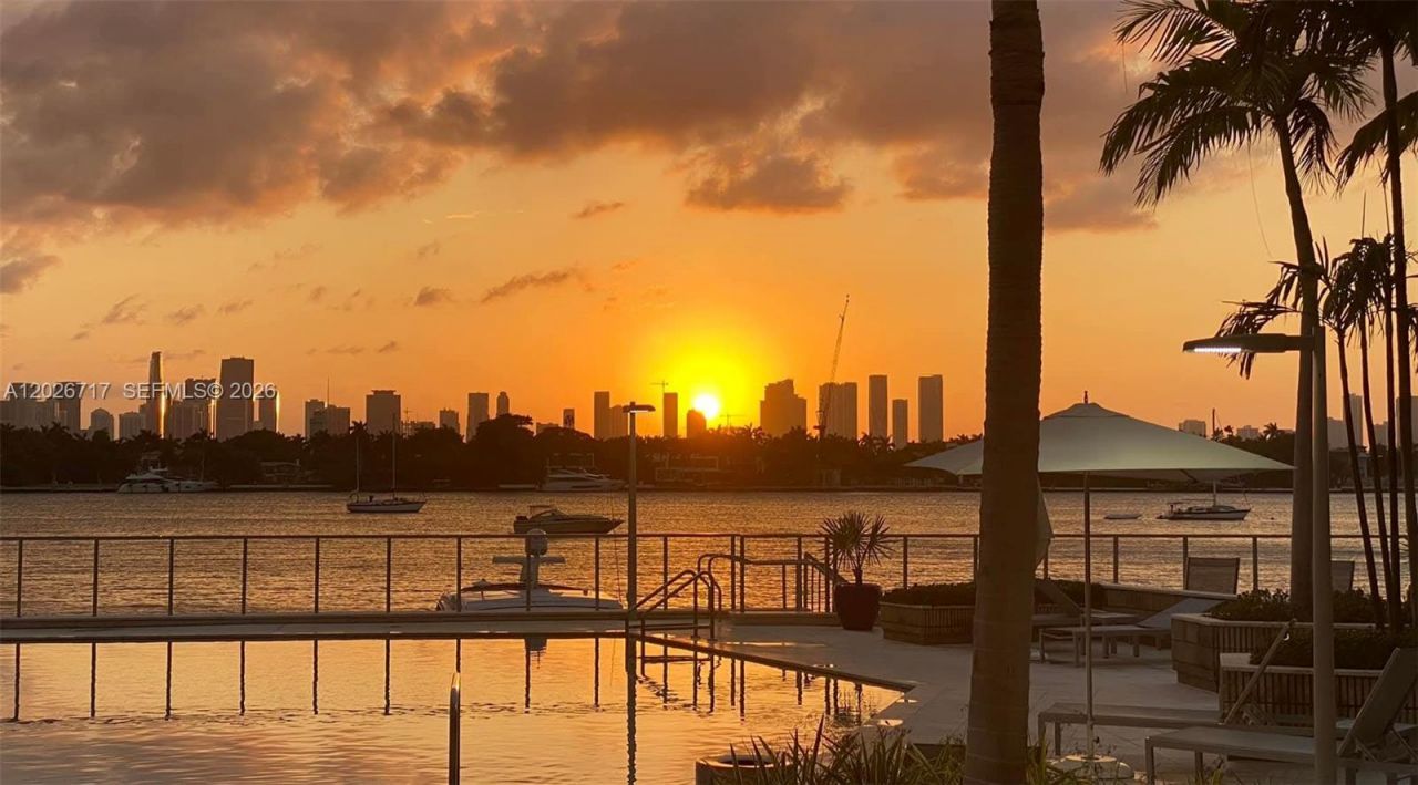 800 West Ave, Unit 342, Miami Beach, FL 33139 Photo