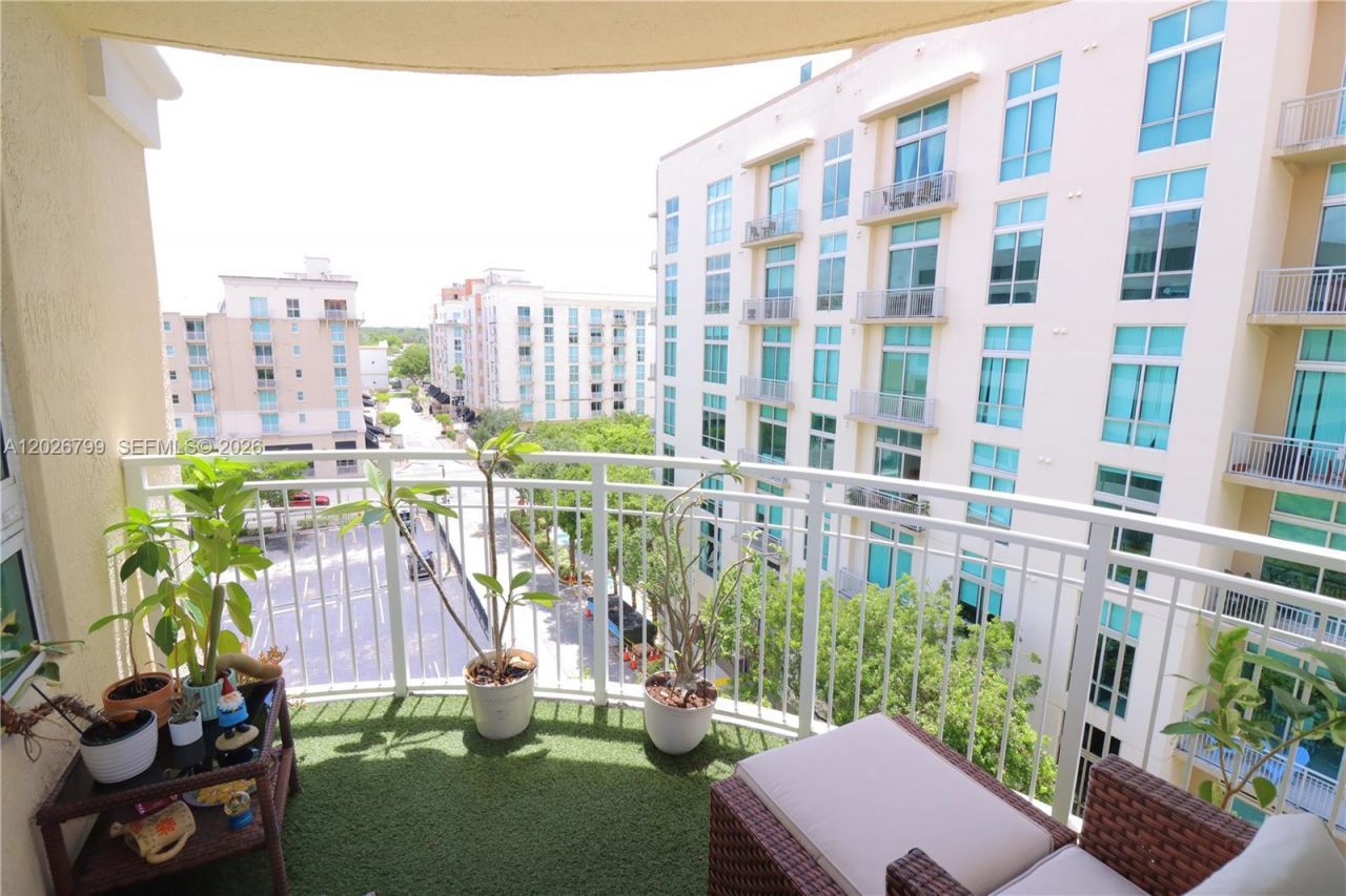 7350 SW 89th St, Unit 701S, Miami, FL 33156 Photo