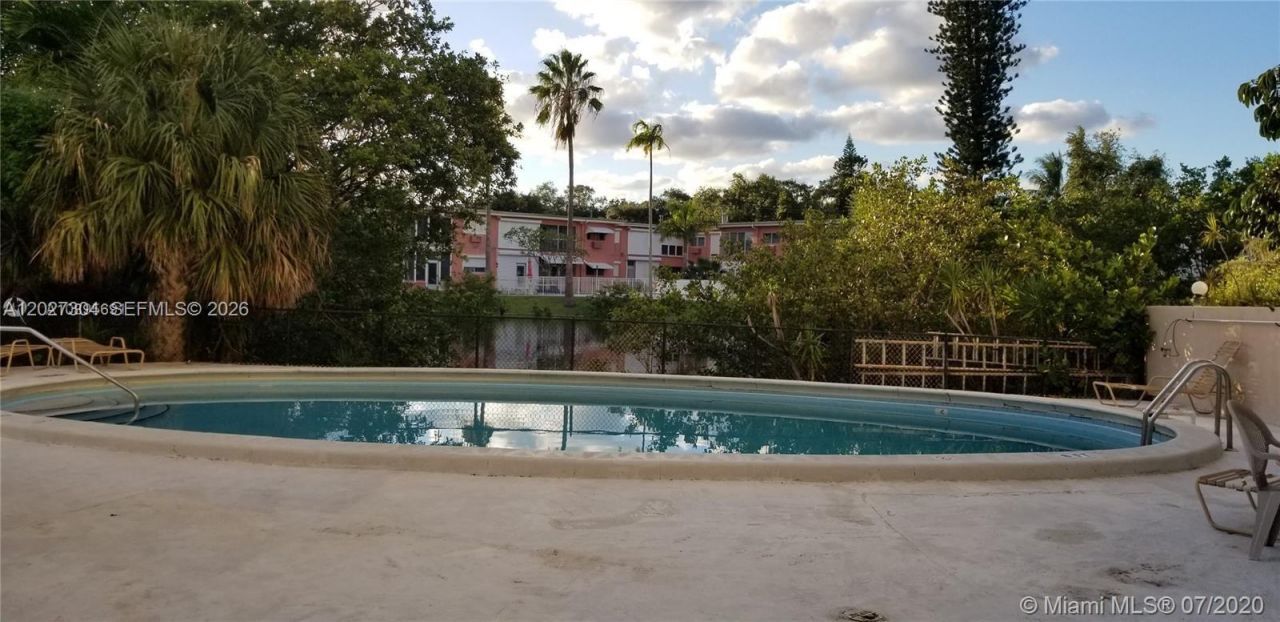 12590 NE 16th Ave , Unit 610, North Miami, FL 33161 Photo