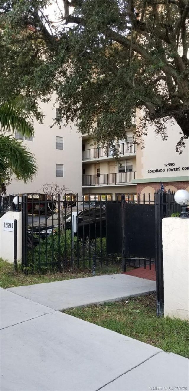 12590 NE 16th Ave , Unit 610, North Miami, FL 33161 Photo