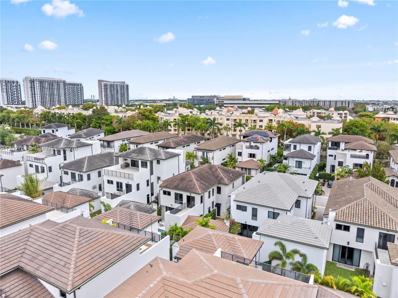 8162 NW 48th Ter , Doral, FL 33166 Photo
