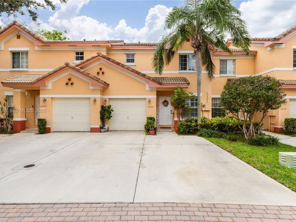 2420 SW 87th Way , Miramar, FL 33025